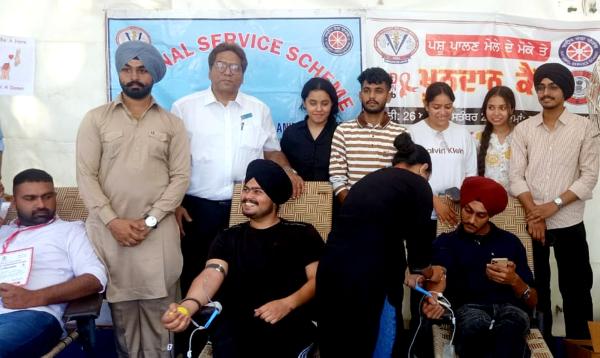 The NSS wing of Guru Angad Dev Veterinary and Animal Sciences University celebrated NSS Day with a week-long activities including a declamation contest, slogan writing/poster making competition, Jal Seva (water distribution) and a blood donation drive.